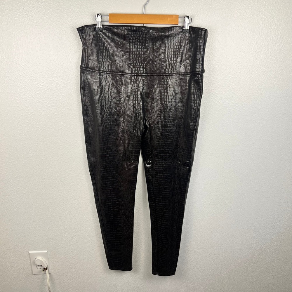 Spanx Snakeskin Leggings Size 3X Black Faux Leather Stretchy Indie Alt Layering